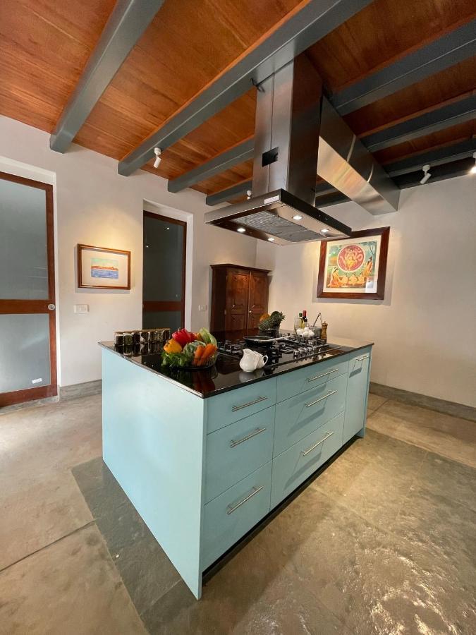 The Baron'S Villa By The Malabar Escapes Kochi Exterior photo